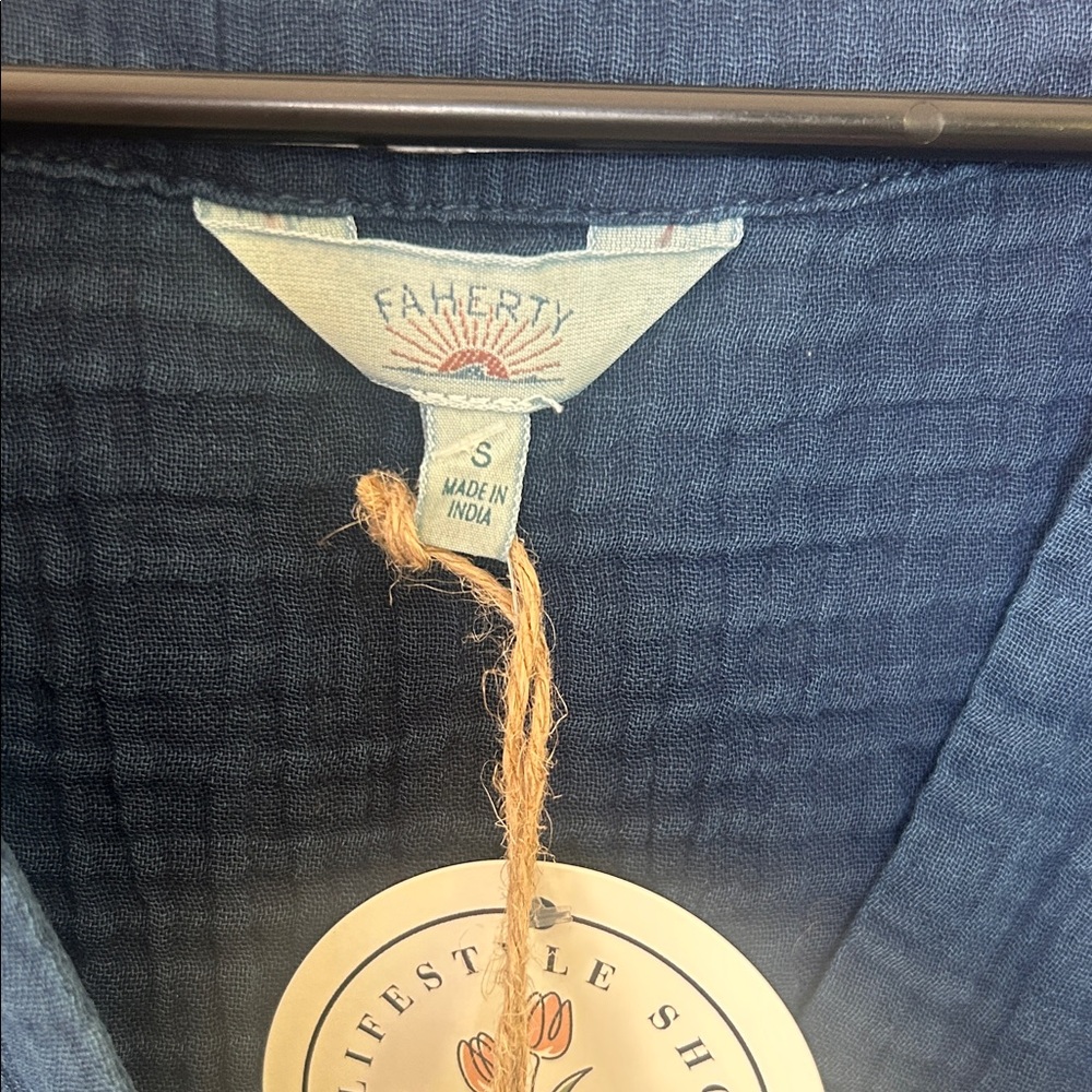 Faherty Navy V-Neck Blouse - Picture 2 of 7